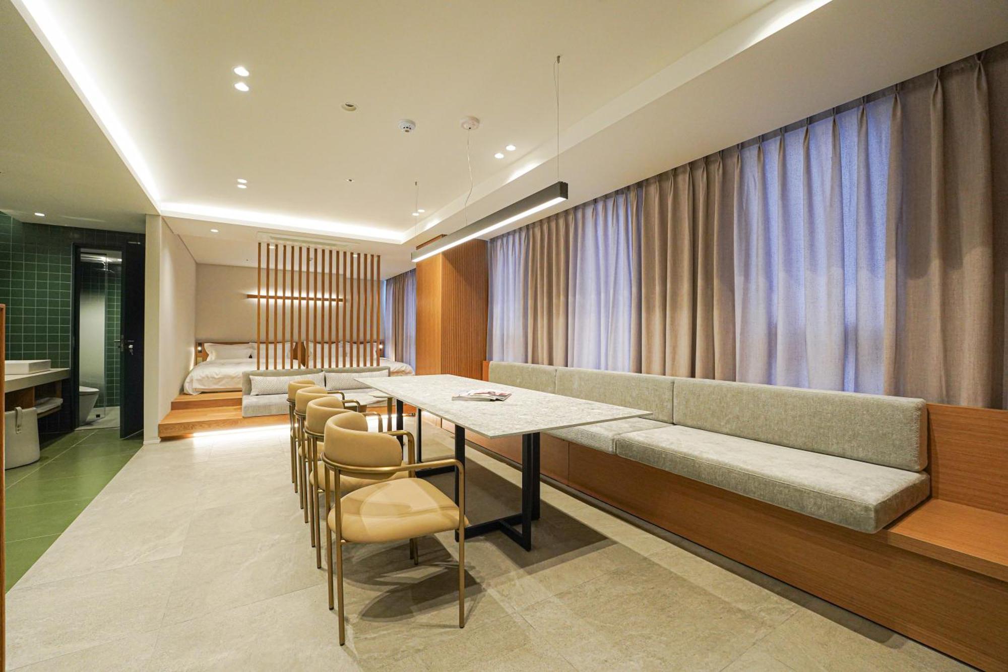 Hotel Ground27 Пусан Екстериор снимка